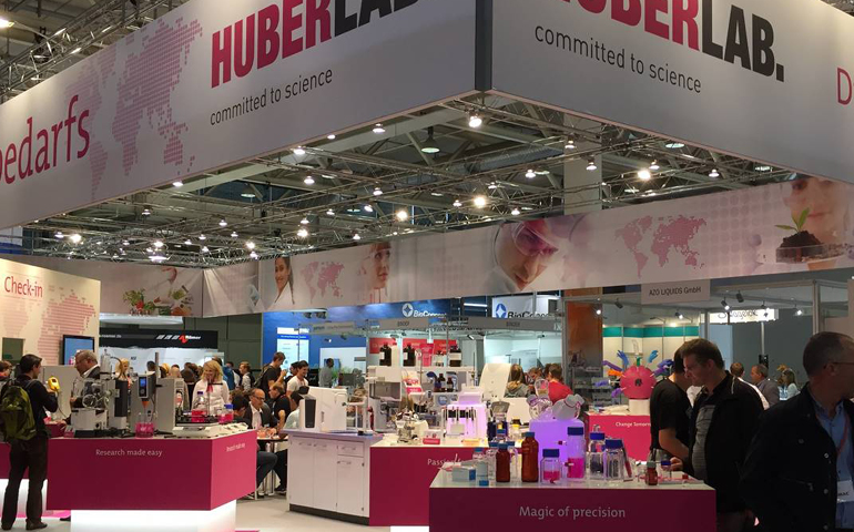 HUBERLAB. commited to science - HÙBERLAB. AG Schweiz - Laborbedarf - Labor - Pipette - Sarstedt - Honeywell - Honeywell Schweiz - Greiner - Greiner Bio-One - Tubes - Gilson - Honeywell Fluka - Laborzubehör kaufen - Falcon tube - Sigma - PSA - Persönliche Schutzausrüstung - ESD Schuhe - Schutzhanschuhe - Atemschutz - Thermo - Ethanol kaufen - Labor-Chemikalien - Pyrex - Mettler Toledo - Laborbedarf Shop - Natriumhydroxid kaufen - Schutzanzug Labor - Ecolab - Swann-Morton - Laborkittel - Eppendorf - Messbecher - Reagenzgläser - Laborflaschen - Labormantel - Säure kaufen - Weithalsflaschen - Erlenmeyerkolben - Pipettors - Pipet - Socorex - Bode - Retsch - Metrohm - AppliChem - SteriClin - Augensuches - Messzylinder - Schwefelsäure kaufen - Zentrifugenröhrchen - Merck - Microplates - Petrischalen - Neodischer - Corning - Duran - Kimtech - Chemikaline kaufen Schweiz - Chemikalien online - Labor Chromatographie - Pipets - Kimberly Clark - Miele - Dräger - Bürkle - Marinefeld - Olympus - Brady - UVEX - Micropipette - UNIGLOVES - Sempercare - Softject - HÙBERLAB. AG Switzerland HUBERLAB. commited to science - HÙBERLAB. AG Schweiz - Laborbedarf - Labor - Pipette - Sarstedt - Honeywell - Honeywell Schweiz - Greiner - Greiner Bio-One - Tubes - Gilson - Honeywell Fluka - Laborzubehör kaufen - Falcon tube - Sigma - PSA - Persönliche Schutzausrüstung - ESD Schuhe - Schutzhanschuhe - Atemschutz - Thermo - Ethanol kaufen - Labor-Chemikalien - Pyrex - Mettler Toledo - Laborbedarf Shop - Natriumhydroxid kaufen - Schutzanzug Labor - Ecolab - Swann-Morton - Laborkittel - Eppendorf - Messbecher - Reagenzgläser - Laborflaschen - Labormantel - Säure kaufen - Weithalsflaschen - Erlenmeyerkolben - Pipettors - Pipet - Socorex - Bode - Retsch - Metrohm - AppliChem - SteriClin - Augensuches - Messzylinder - Schwefelsäure kaufen - Zentrifugenröhrchen - Merck - Microplates - Petrischalen - Neodischer - Corning - Duran - Kimtech - Chemikaline kaufen Schweiz - Chemikalien online - Labor Chromatographie - Pipets - Kimberly Clark - Miele - Dräger - Bürkle - Marinefeld - Olympus - Brady - UVEX - Micropipette - UNIGLOVES - Sempercare - Softject - HÙBERLAB. AG Switzerland